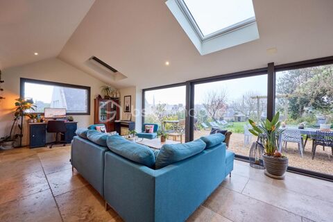   �l�gante demeure de caract�re en plein c�ur de ville, � deux pas des plages Propri�t�/ch�teau - 9 pi�ce(s) - 260 m�