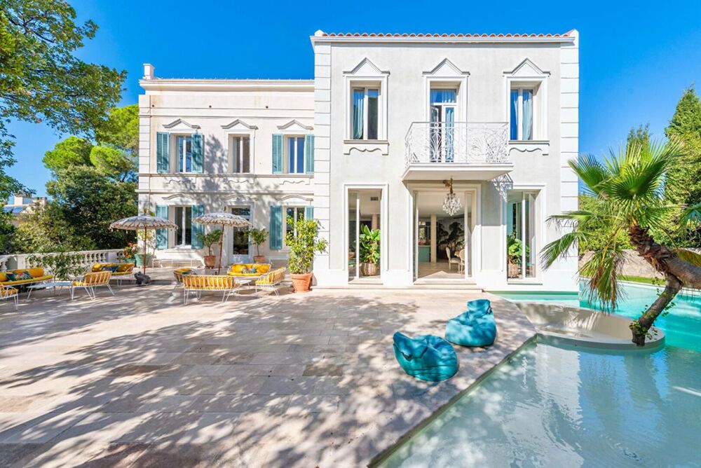 DEMEURE DE PRESTIGE - TOULON-CAP BRUN