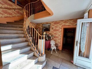  Maison � vendre 12 pi�ces 332 m�