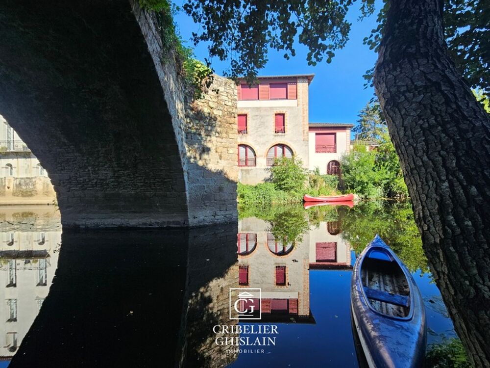 Clisson centre historique  Maison de caractère 150 m², 3 chambres, terrasse et accès rivière