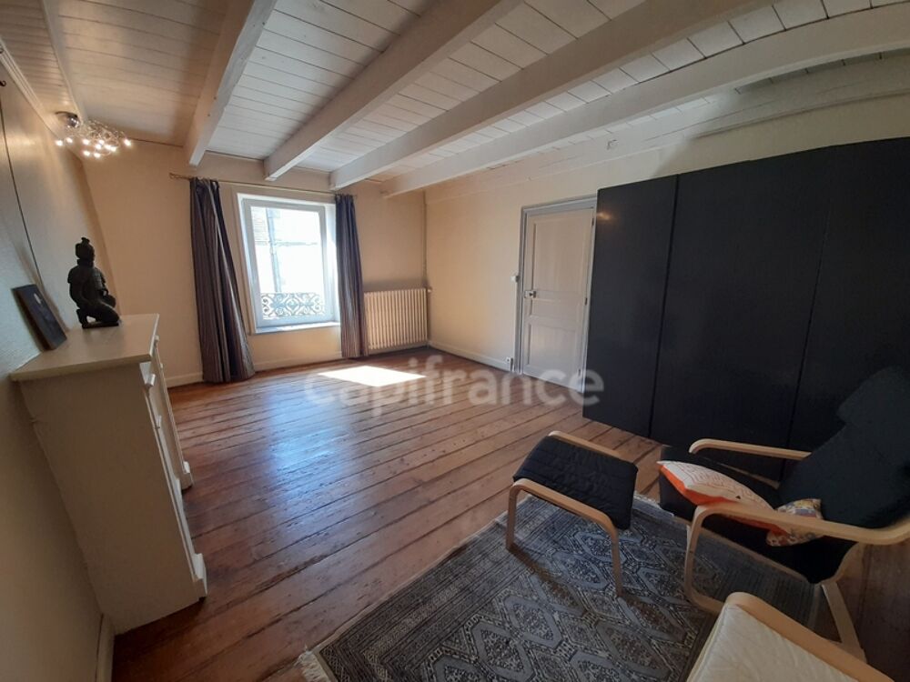 Maison à vendre 4 pièces BRIEC (29510)- Centre ville- 2 chambres- 3 niveaux - surface habitable 115.68m2- parcelle de 73m2