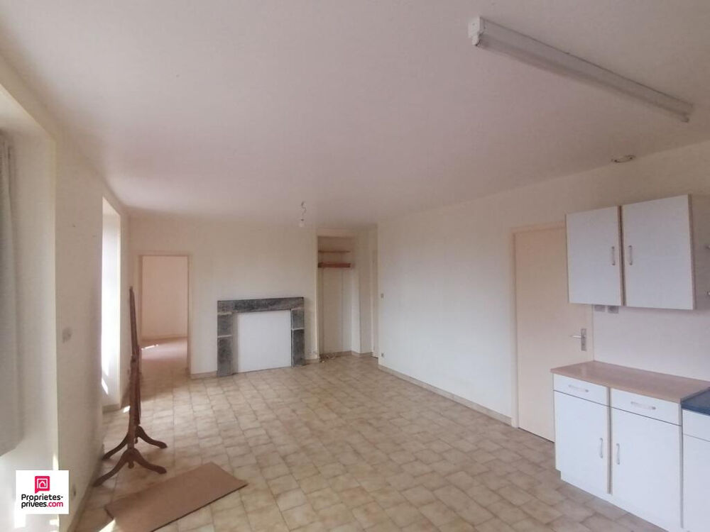 Vente Maison SAINTE MARIE LA ROBERT (61320) proche CARROUGES, Presbytère 150 m2 environ , 7 pièces,  5 chambres, PRIX 90990 honoraires  7,05% Sainte marie la robert