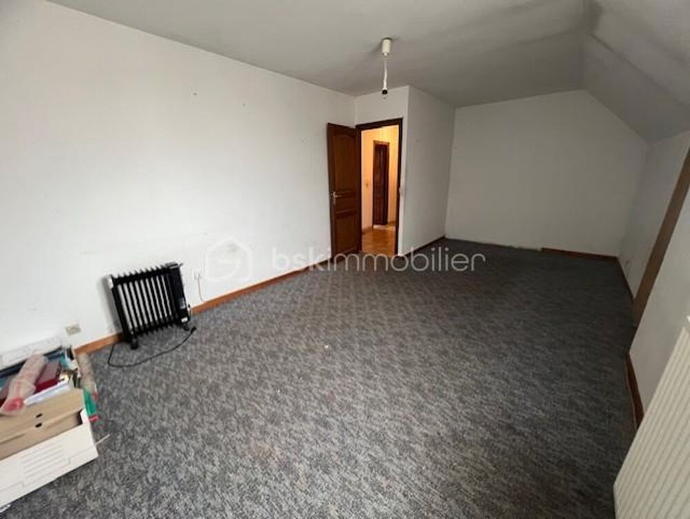 MAISON INDIVIDUELLE 165 m² - 5 CHAMBRES - GARAGE - SOUS-SOL - 718m2 TERRAIN