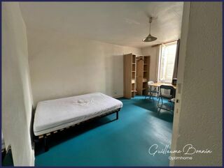  Immeuble à vendre 15 + pièces 422 m²