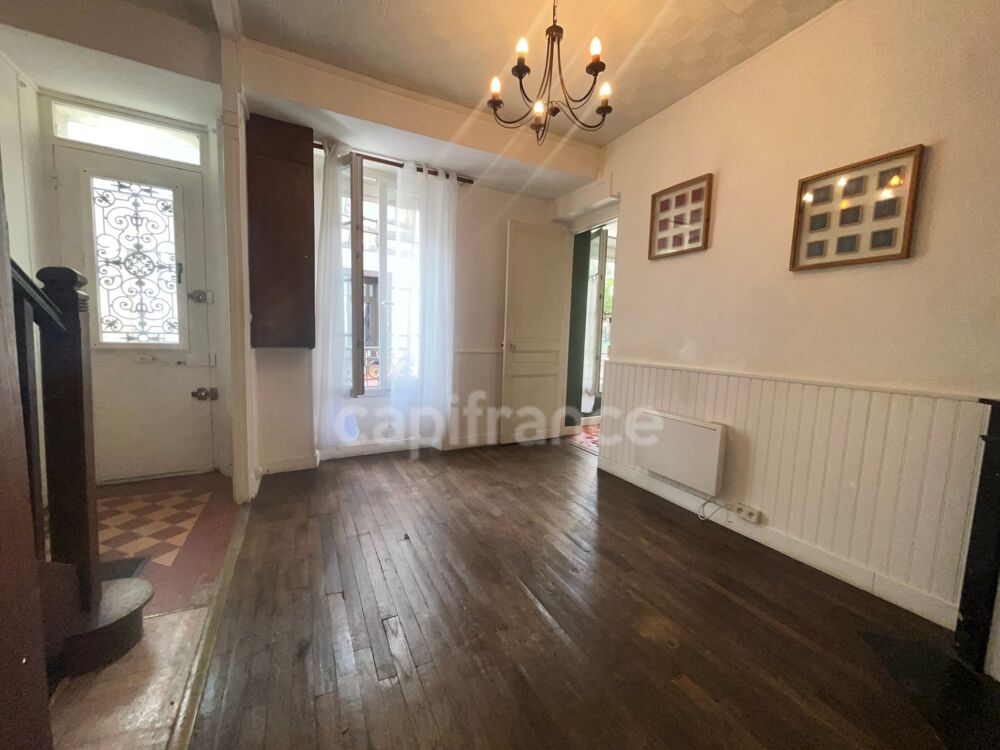 Maison de ville de caractère au coeur de CHÂTEAU RENARD (45) - 4 pièces - idéal primo accédant ou investisseur ou activité profe