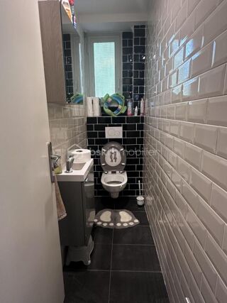  Immeuble � vendre 11 pi�ces 217 m�