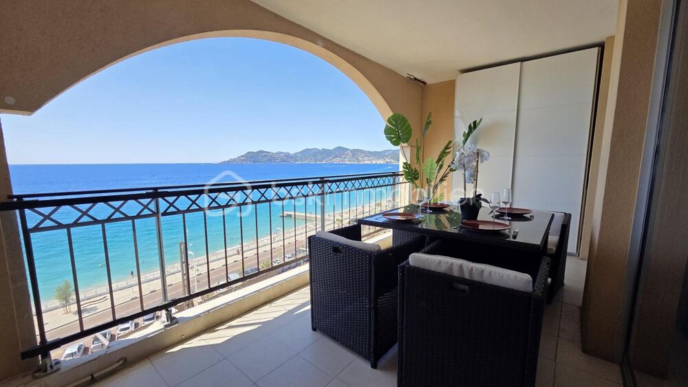 Vente Appartement 2 PIÈCES RÉNOVÉ AVEC VUE MER FRONTALE ET GRANDE TERRASSE Cannes