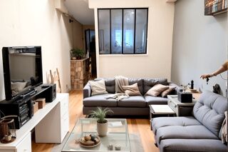  Immeuble à vendre 8 pièces 166 m²