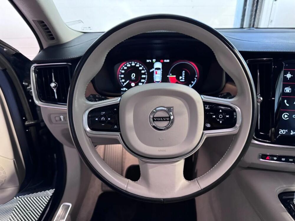 V90 T8 Twin Engine 303 + 87 ch Geartronic 8 Inscription 2019 occasion 77250 Moret Loing Et Orvanne