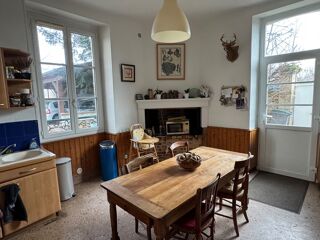  Maison  vendre 10 pices 260 m