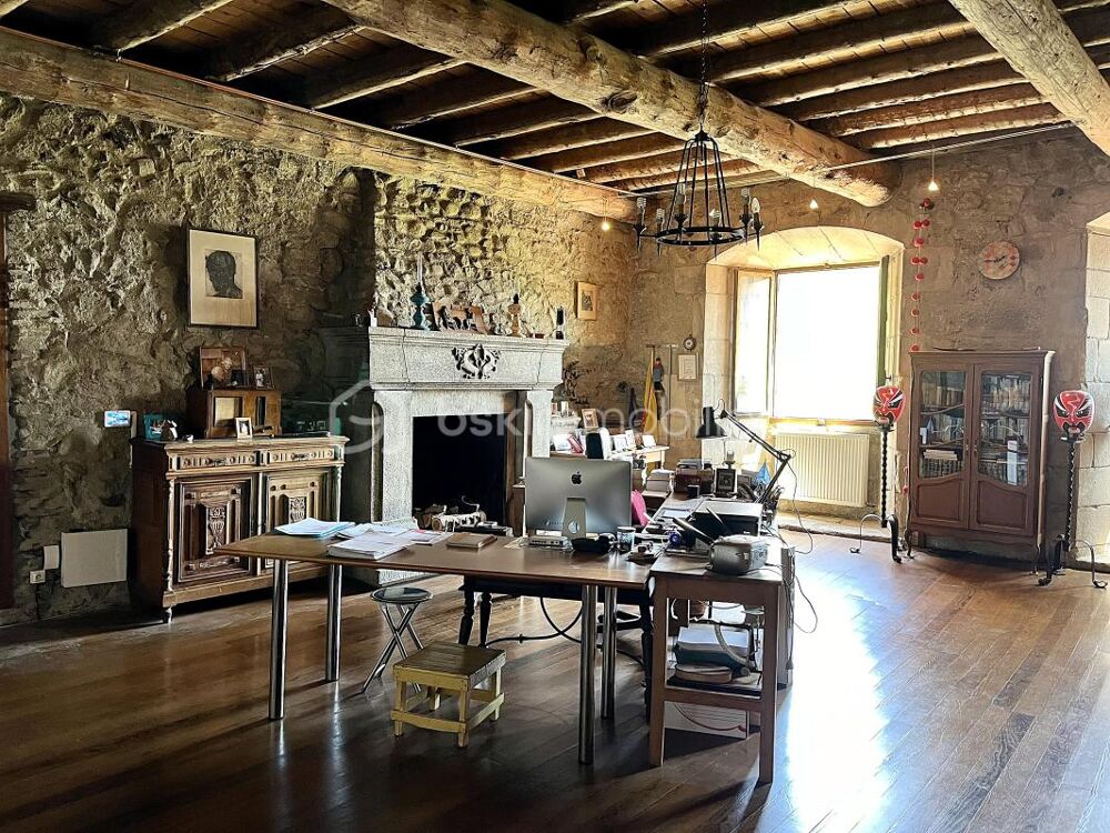 Appartement exceptionnel de 148 m² dans château médiéval du XIIème siècle