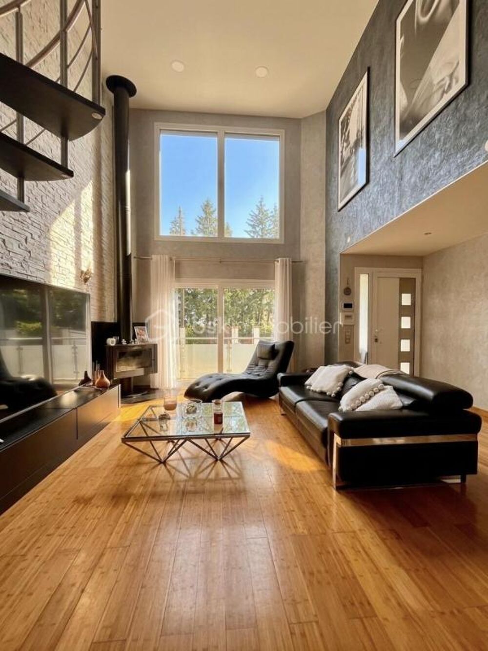 Vente Maison MAISON CONTEMPORAINE • 4 CHAMBRES + BUREAU + SOUS-SOL TOTAL • PISCINE CHAUFFÉE • PROCHE ÉCOLES ET TRANSPORTS À PIED • RETOUR À L Ormesson sur marne