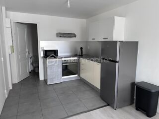  Appartement à louer 2 pièces 32 m²