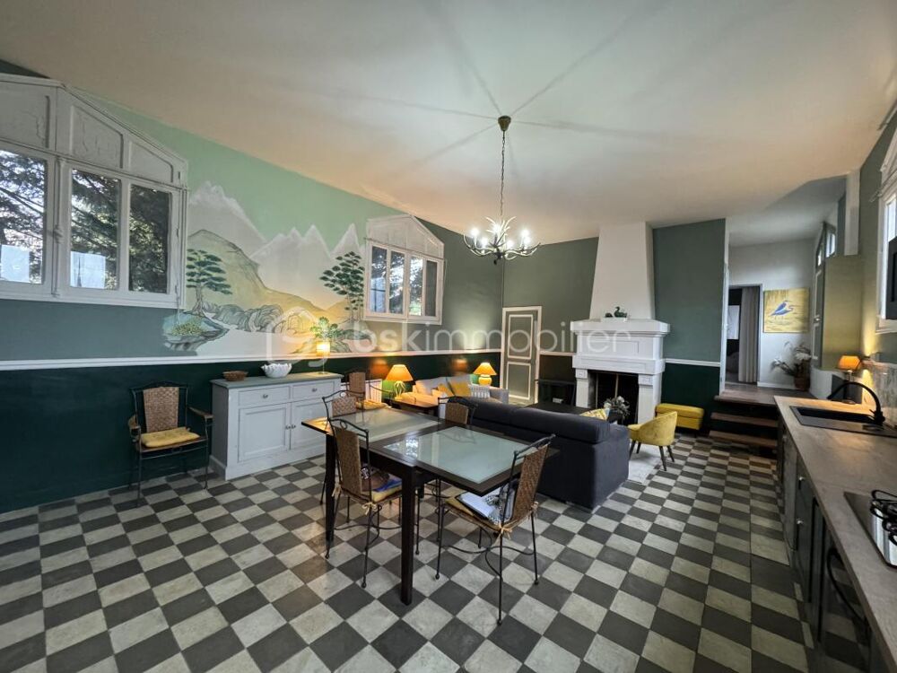 Maison de village de 140 m2 et 5 pièces sur terrain clos