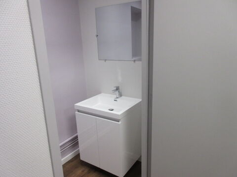   Rodez, local en rez-de-chaussée de 68 m² environ 