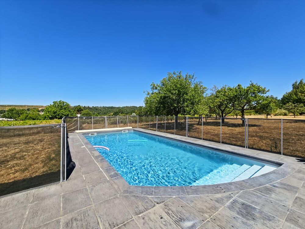 Bellevigne-en-Layon - Propriété de 250 m² - 2 habitations - Piscine chauffée - Plus d'1 hectare de terrain