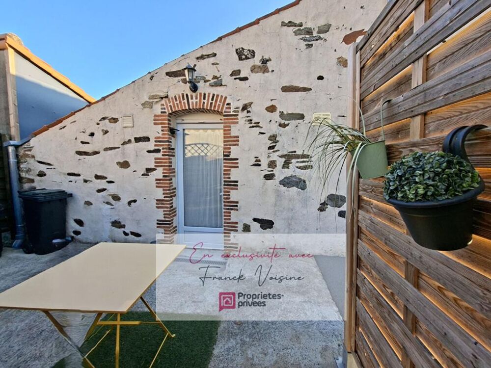 Vente Maison A VENDRE en Exclusivité au Boupère, Maison de village entièrement rénovée avec 1 chambre sur une parcelle de 83 m2 Le boupere
