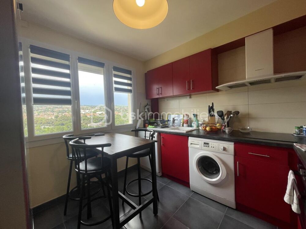 Vente Appartement Appartement / 2 chambres / garage / balcon / cave Creissels