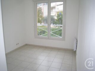  Appartement à louer 2 pièces 42 m²