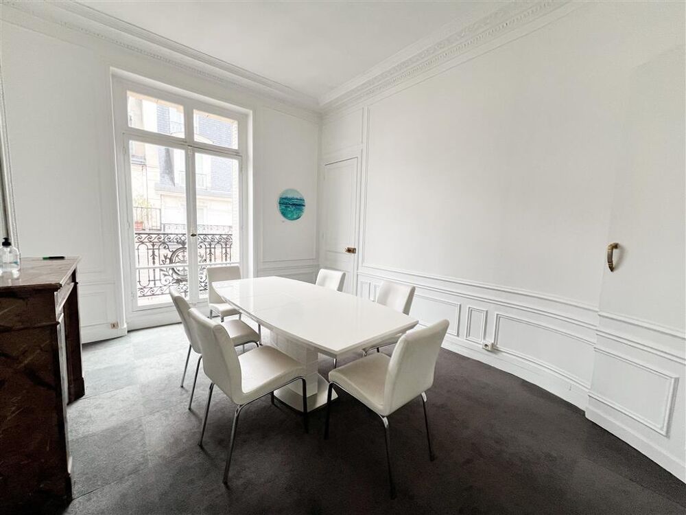   Bureaux d'une surface de 320m² Paris 8