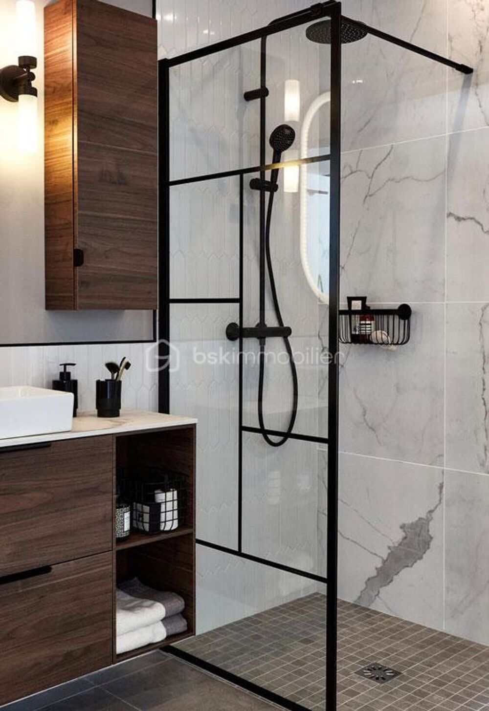 EXCLUSIF Albertville centre : Appartement moderne 54 m² avec balcon dans bâtisse de caractère