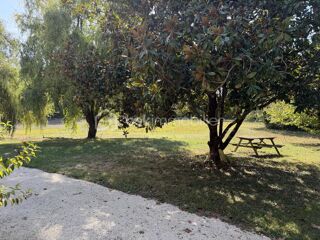  Propriété/château à vendre 8 pièces 343 m²