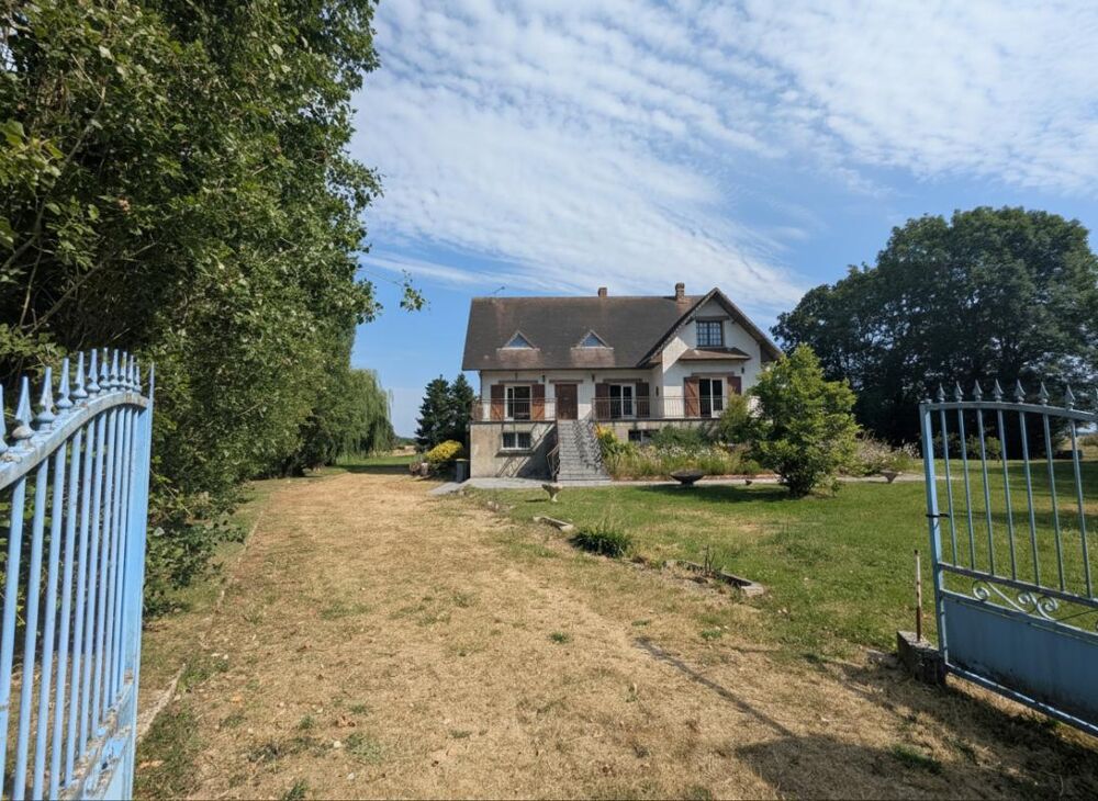 Vente Maison Propriété 9 pieces 6 chambres 4612m2 terrain arboré Friaize