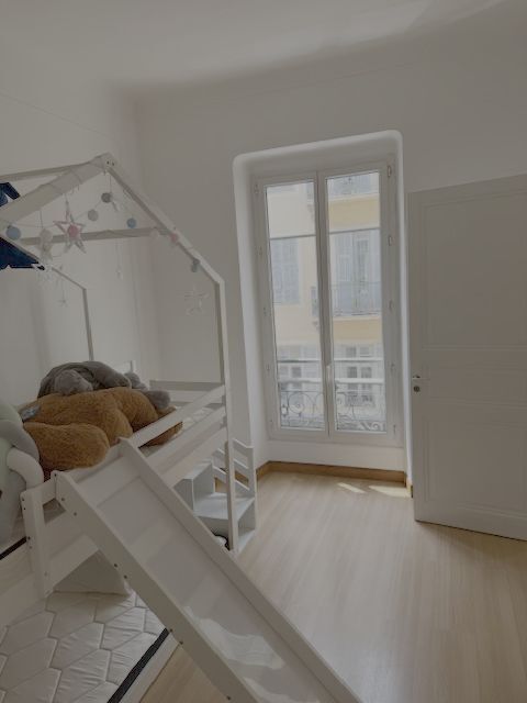  Appartement � louer 4 pi�ces 96 m�