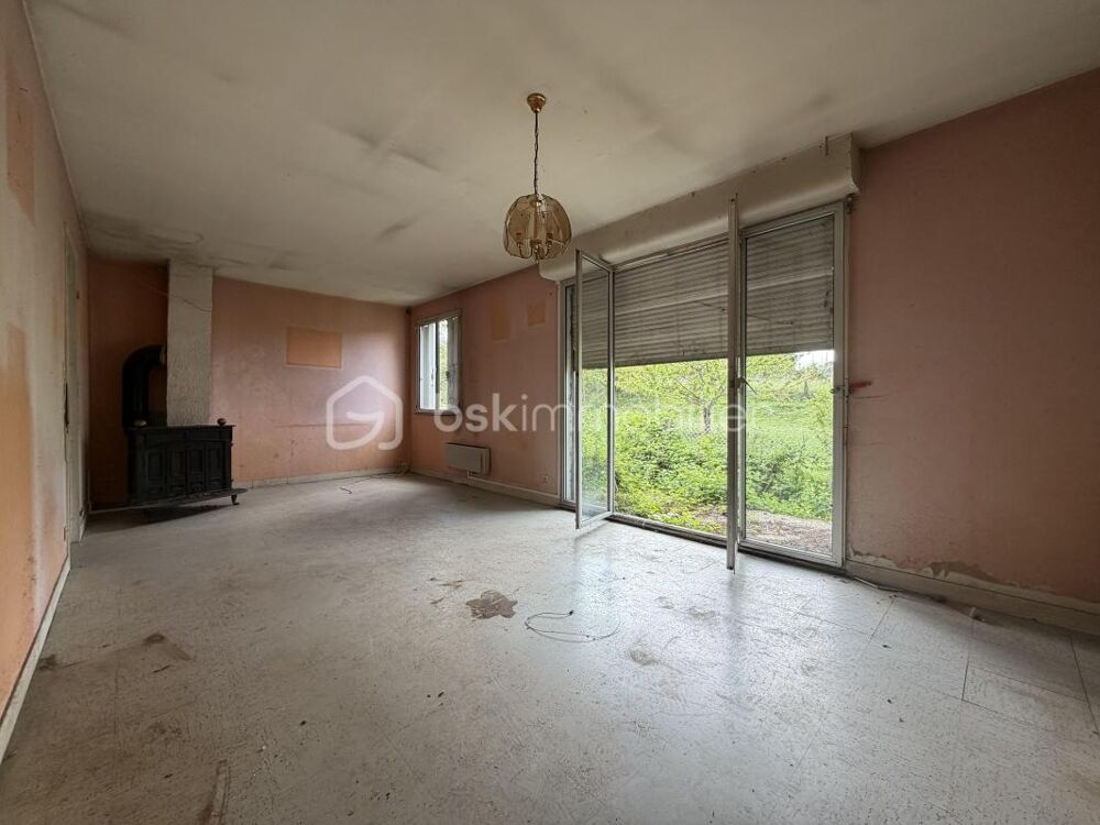 PLAIN PIED À RÉNOVER SUR UNE PARCELLE DE 1700 M2 DE TERRAIN