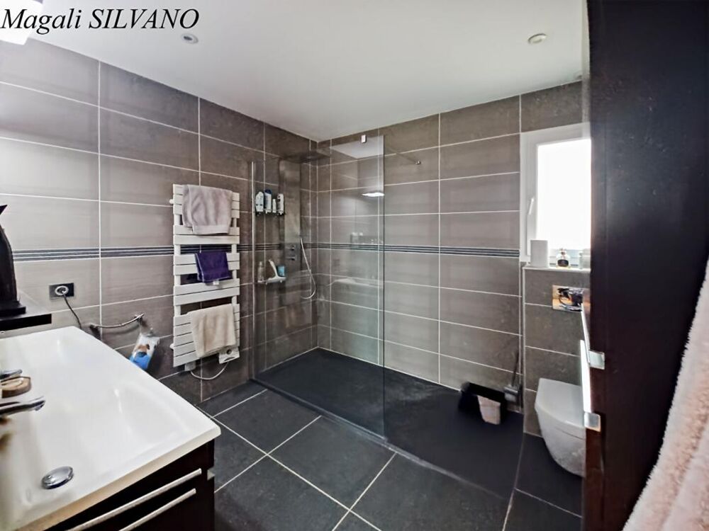 � vendre  Villa Sp�rac�des (06530)