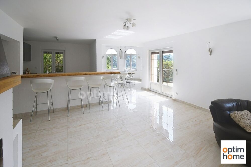 Vente Maison TRES BELLE MAISON INDIVIDUELLE - 4 CHAMBRES - 2 SALLES DE BAIN - 2 GARAGES - TERRAIN DE 25 ARES Viviers sur chiers