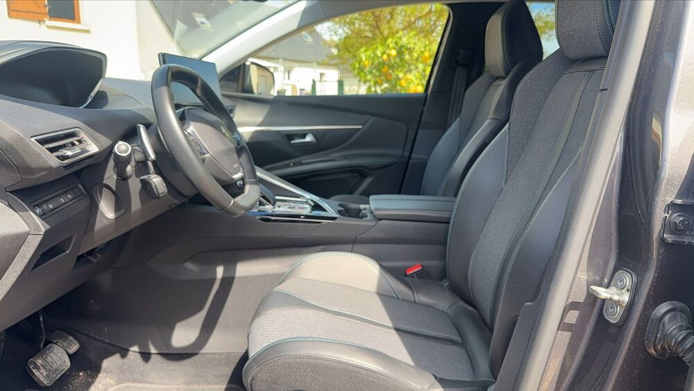 3008 1.6 THP 225 Hybrid e-EAT8 Allure - Automatique Entretien con 2021 occasion 37230 Fondettes