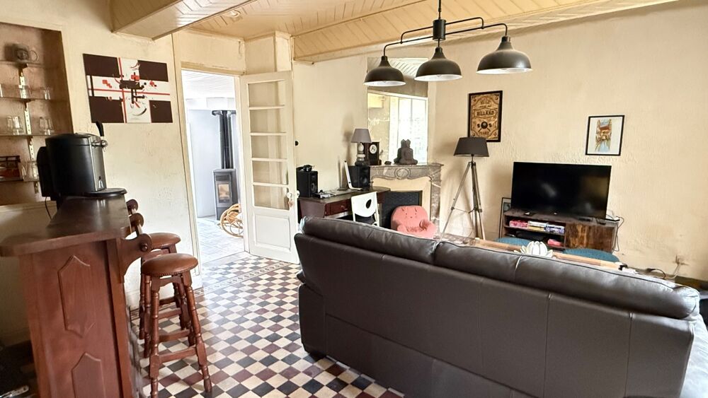 Corps de ferme avec studio rénové et dépendances entre Tarbes et Rabastens de Bigorre