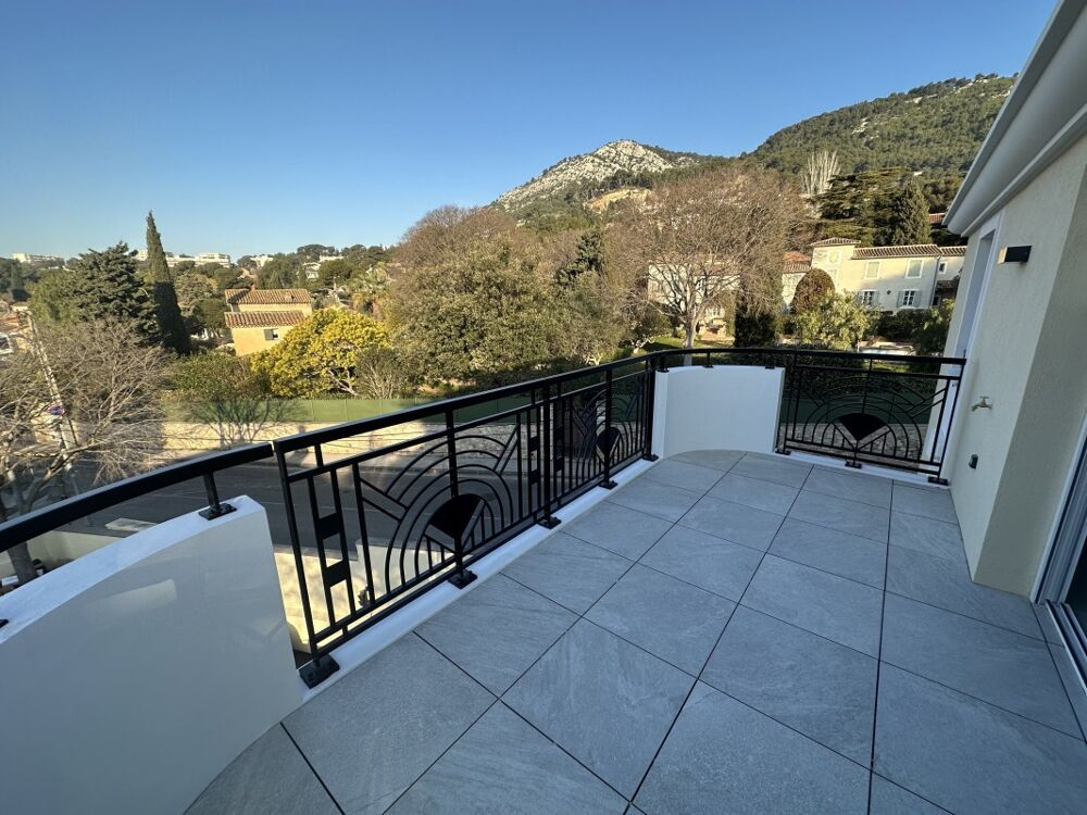 T3 avec parking et terrasse à TOULON