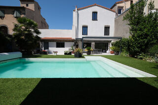  Maison  vendre 8 pices 250 m