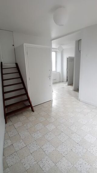 Location Appartement Appartement de 37m2 à louer sur Aubenas Aubenas