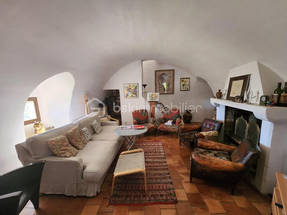  vendre  Proprit/chteau Cucuron (84160)