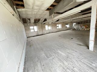  Remise / Grange à vendre 2 pièces 340 m² L isle d espagnac