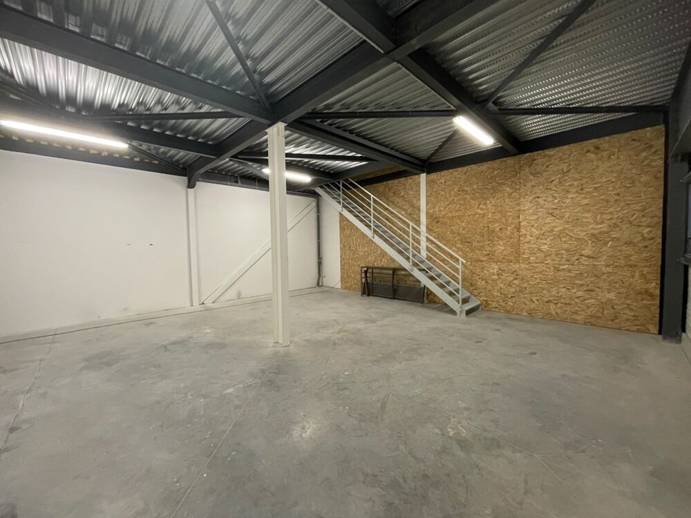   À vendre – Local d'activité de 200 m² à Saint-Pierre-en-Faucigny (74) Saint pierre en faucigny