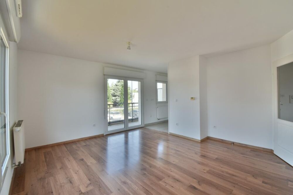 Saint-André-lez-Lille (Quartier Ouest)  T2 de 47 m² avec balcon, ascenseur et parking privatif