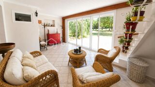  Propriété/château à vendre 10 pièces 320 m²