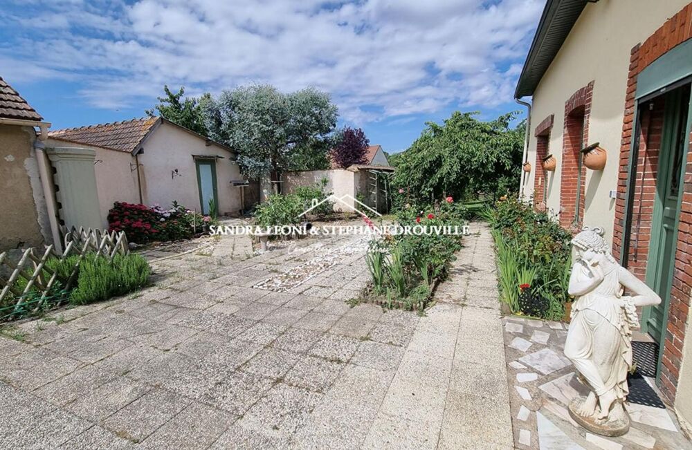 PROCHE MAINTENON, CHARMANTE LONGERE de 120 m², 4 pièces