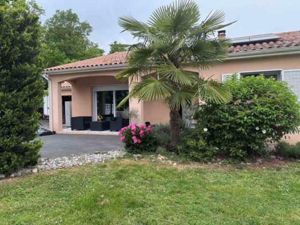 Maison Terrasson Lavilledieu 6 pièce(s) 137 m2