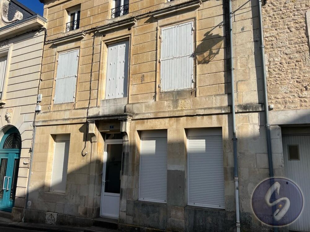 Maison ancienne de caractère avec courette, sans vis-à-vis -