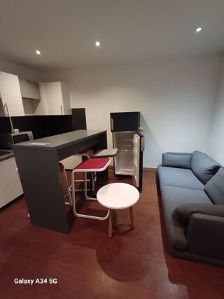  Appartement à louer 2 pièces 32 m²