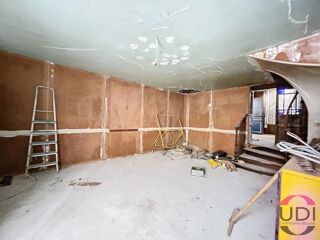  Maison  vendre 2 pices 315 m