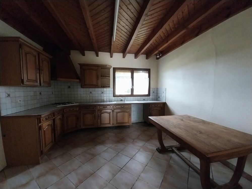 Vente Maison Maison 5 pièces - 140m² Proche de SAUVETERRE DE GUYENNE (33) Sauveterre de guyenne