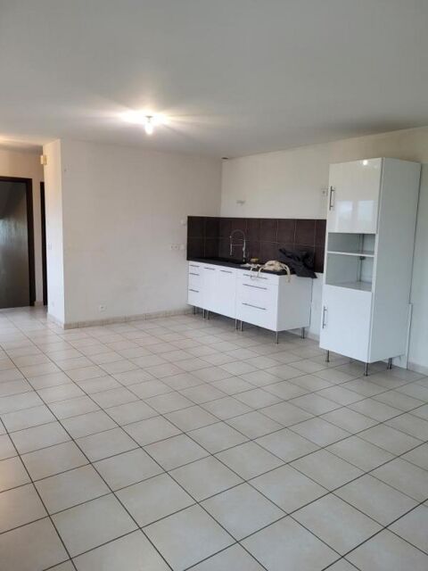  Appartement � louer 4 pi�ces 81 m�