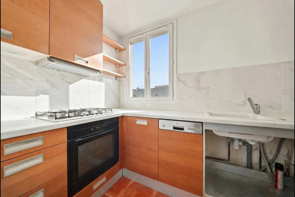 Vente Appartement RARE - Appartement de 3 pièces de 75 m² au cœur du 11 eme (Voltaire) en étage élevé avec ascenseur Paris 11