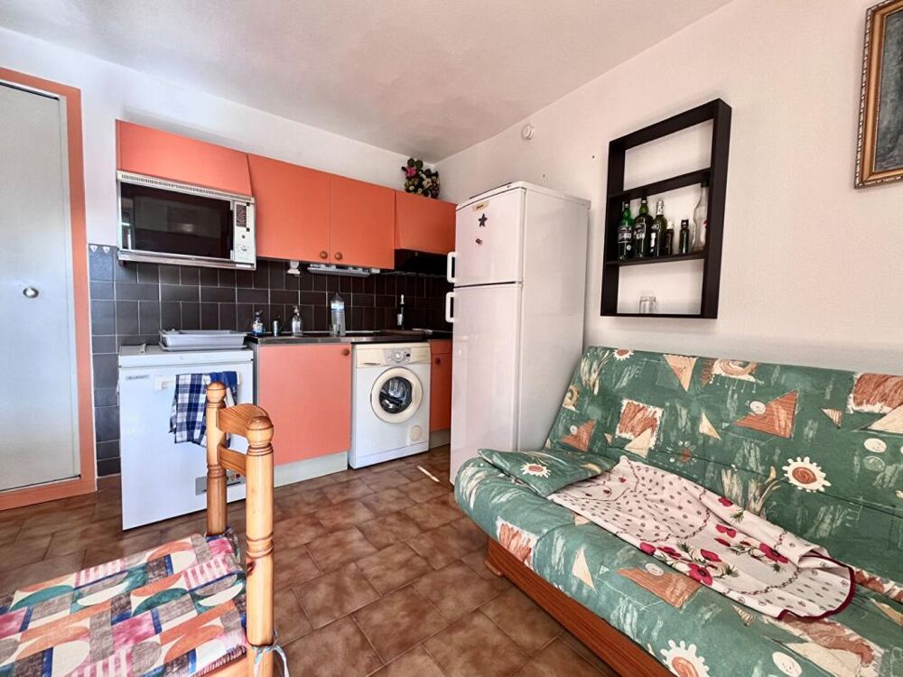 Magnifique appartement de type T2 de 36 m² avec loggia dans une résidence sécurisée avec piscine et ascenseur